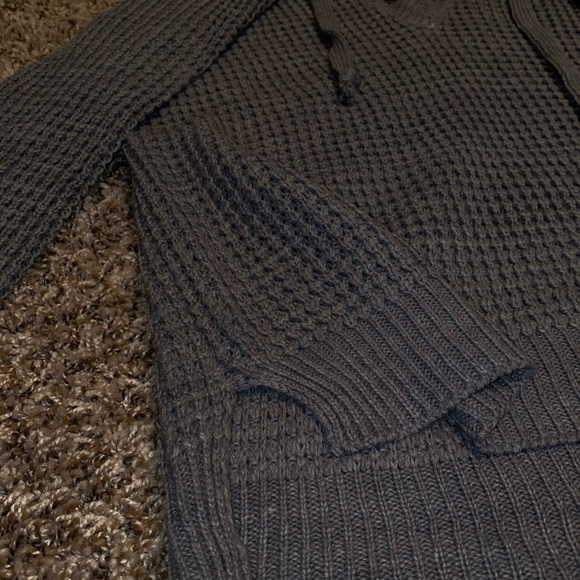 Sweater - Picture 3 of 4